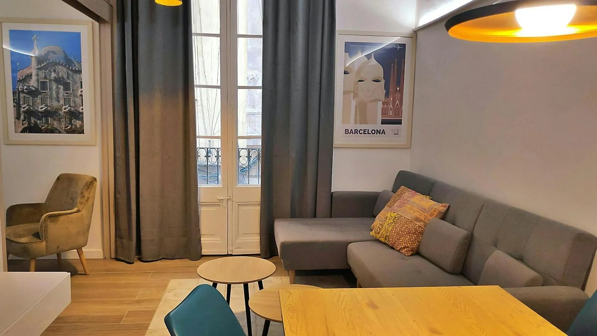 Sant Antoni 3 - Downtown Barcelona. Modern Apartment Spain